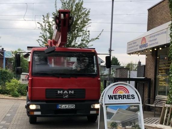Montage-Einsatz von WERRES Sonnenschutztechnik